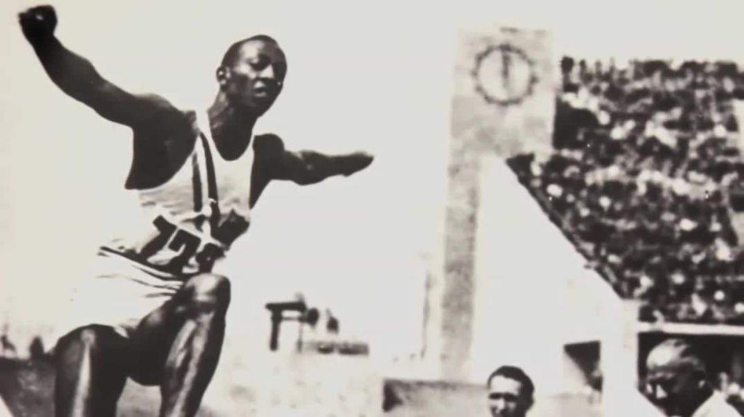 Jesse Owens snubbed by FDR NOT Hitler