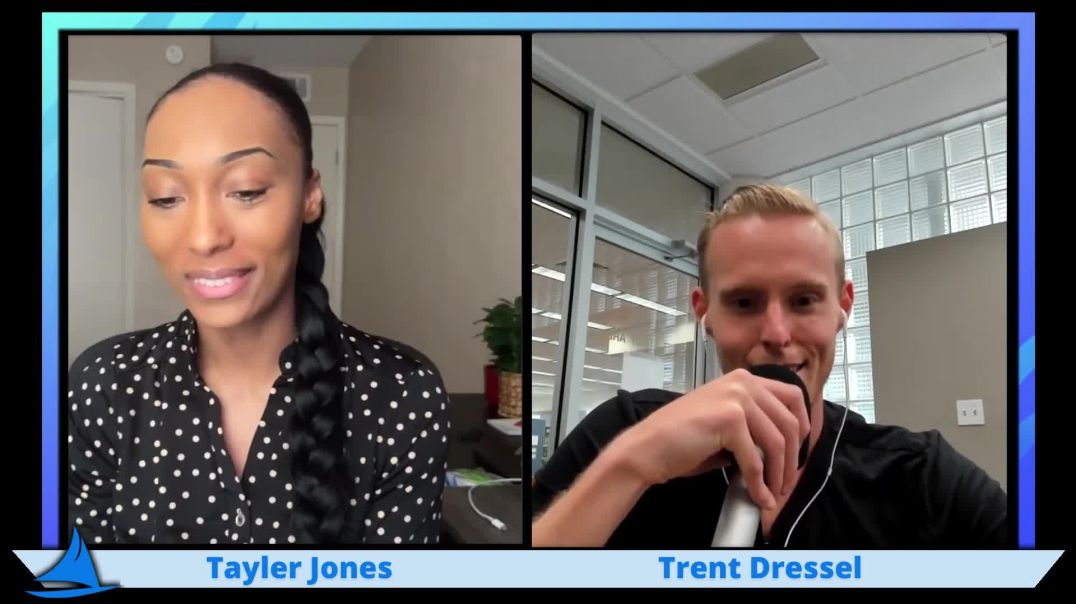How She Went From Customer Service to Tech Sales! (CourseCareers Review)1)